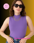 Blusa cavada, gola alta, sem mangas, modelagem T-shirt, conforto e versatilidade